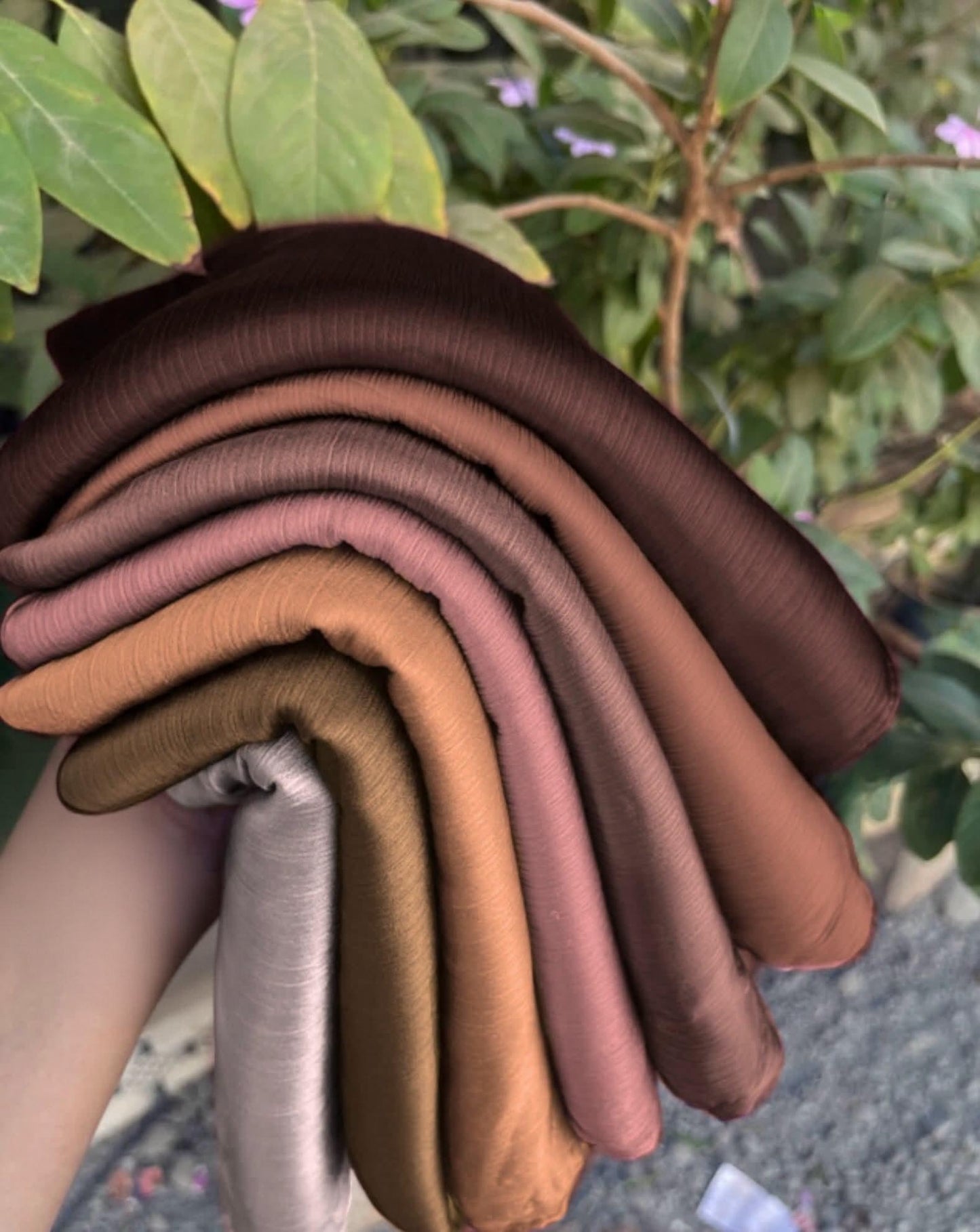 PACK OF 6 CRINKEL SILK HIJABS